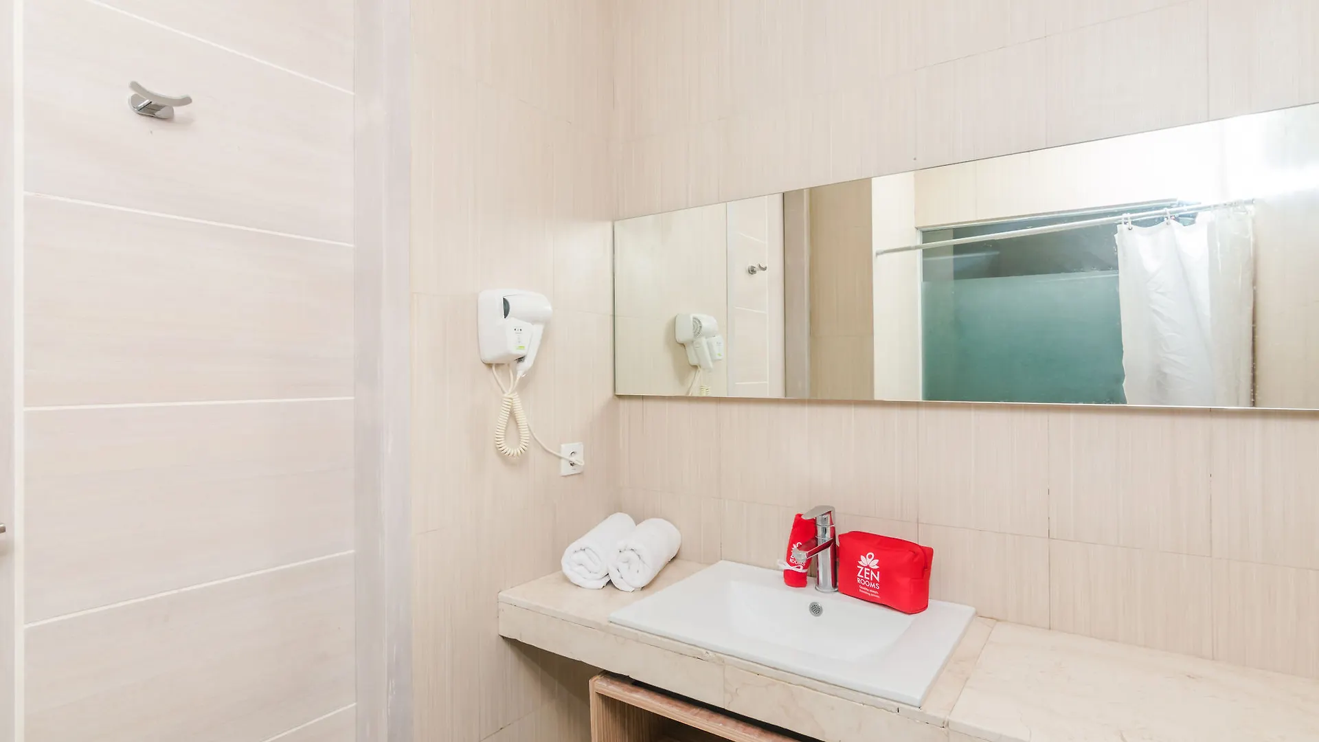 Zen Rooms Denpasar Jalan Salak
